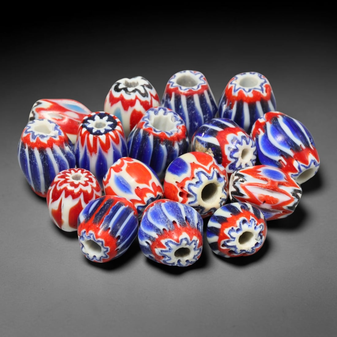 Vintage Chevron Glass Trade Bead Parcel Lot, 64EH (1 of 1)