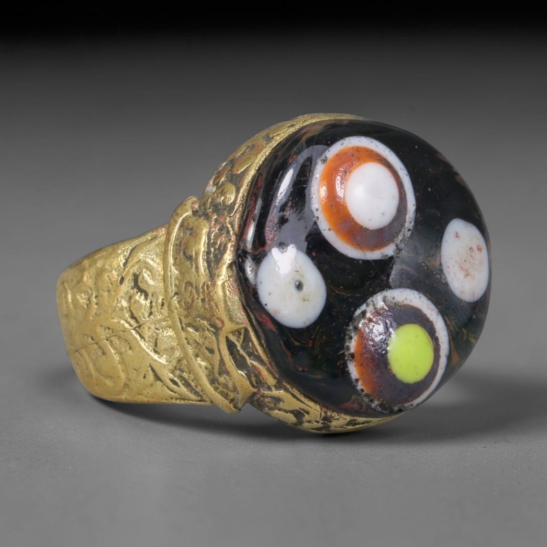 Antique Islamic Millefiori Evil Eye Glass Cabochon Set Vintage Signet Ring (1700-1900 CE), 45AM: The primary collectible value resides within the inset antique millefiori evil-eye glass cabochon, authentic genuine antique glass (distinguished from earlier ancient glass and modern vintage glass) c