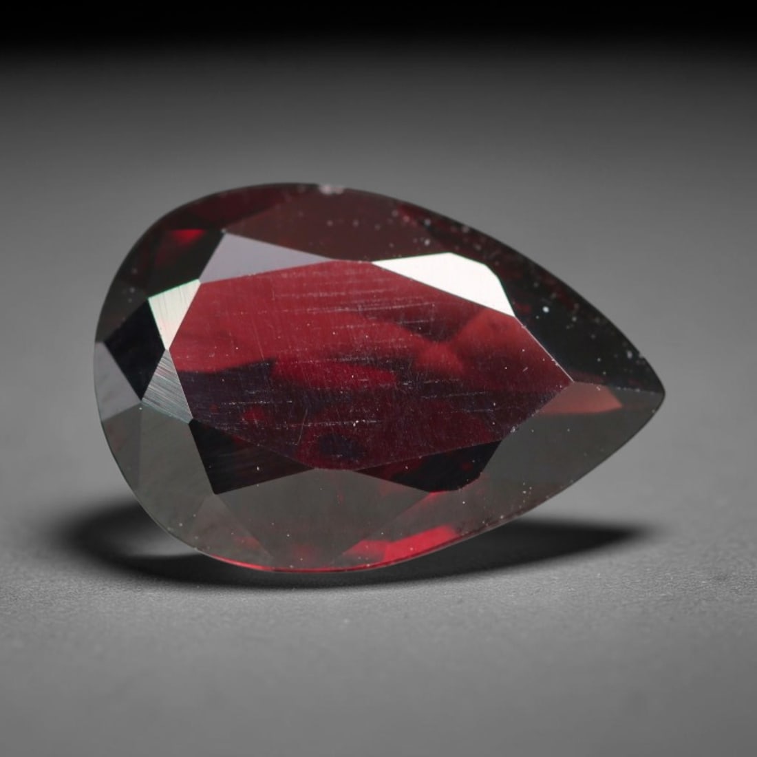 3.31ct Natural Mozambican Deep Crimson Red Faceted Almandine Garnet Loose Gemstone, 95BC: This meticulously faceted garnet features a dense, rich red crystalline body dotted with subtle micro mineral inclusions scattered evenly throughout its transparent interior, precision-cut reflective 