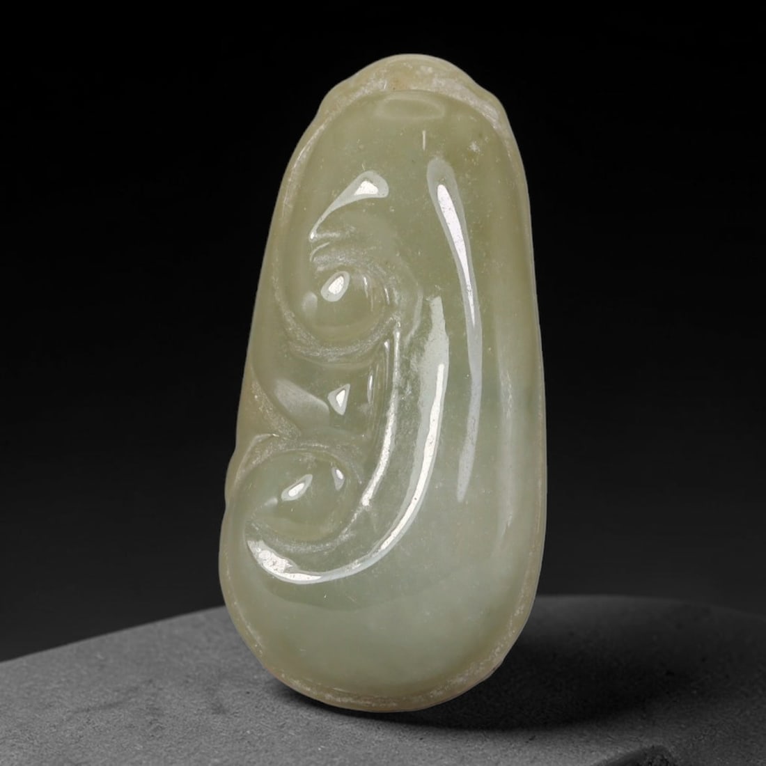 Natural Vintage Burmese Type A Jadeite Jade Pale Yellow Ruyi Swirl Pendant, 54AA: Hand-carved vintage auspicious pendant crafted from untreated natural Burmese Type A jadeite jade, measuring 3.5cm x 1.7cm. This sleek teardrop jade plaque features soft fluid double spiral ruyi relie