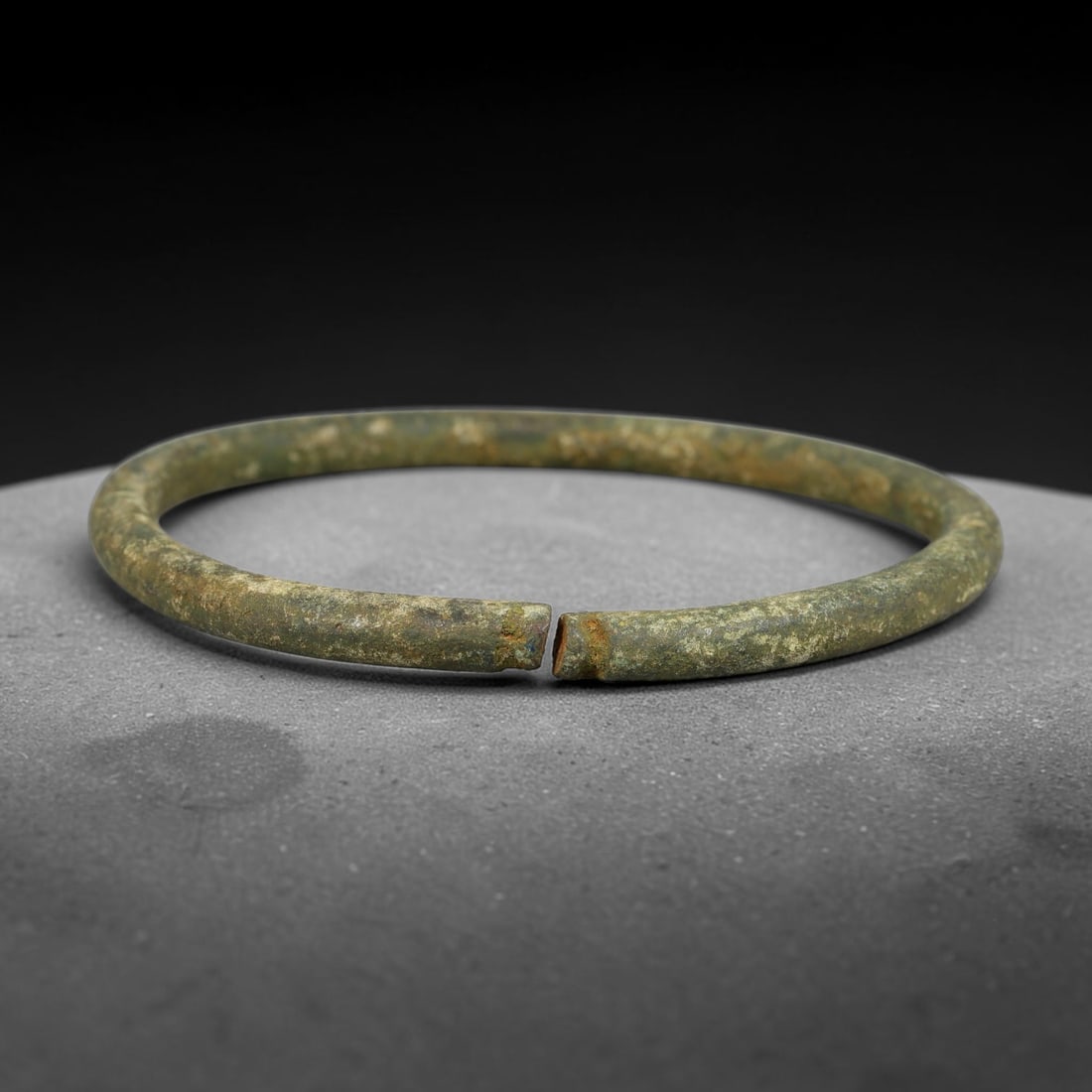 Ancient Roman Republic & Imperial Roman Bronze Open Armilla Bracelet (509 BCE-476 CE), 9AC (1 of 1)