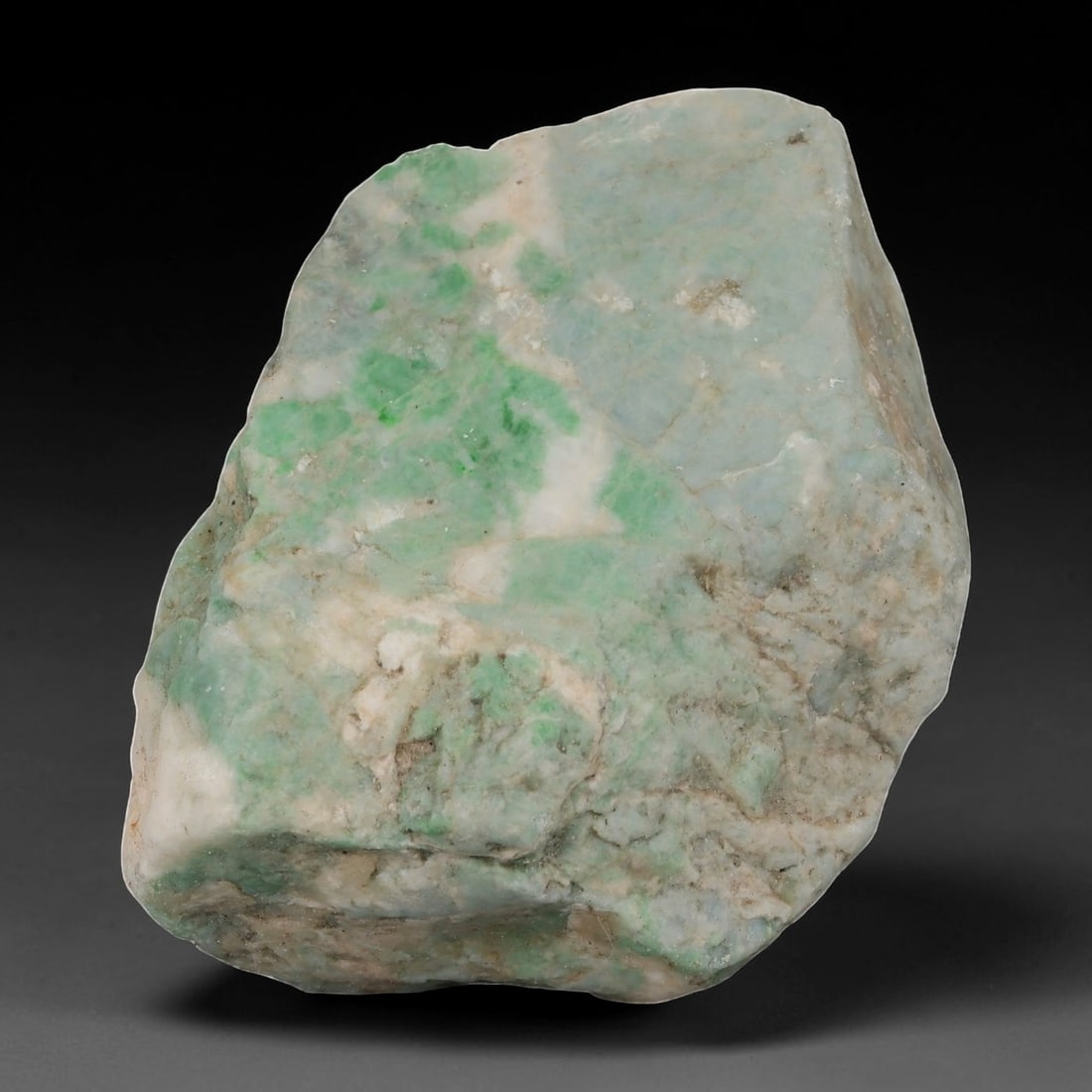 505ct Natural Burmese Moss in Snow Jadeite Rough - Light Green & White Raw Stone, 59EA: This is a natural Type A Burmese jadeite rough stone, measuring 6.5x4.5cm and weighing 101g (505ct). It showcases the classic "Moss in Snow" pattern, with bright, spotty green patches naturally scatte