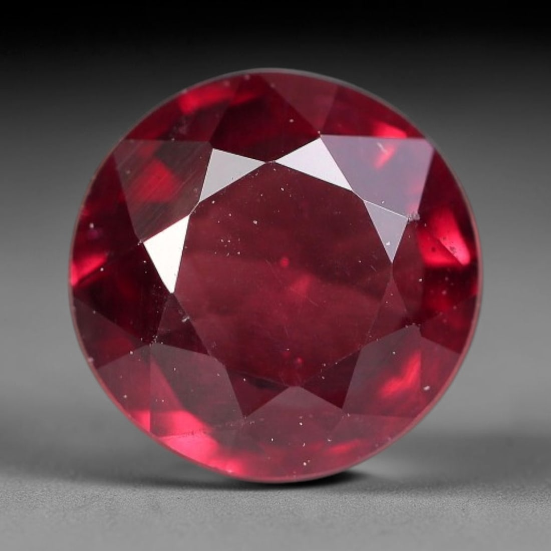 1.16ct Natural Mozambican Deep Rich Red Faceted Almandine Garnet Loose Gemstone, 19BE: This expertly faceted garnet features a deep rich red body tone with tiny fine mineral micro-inclusions evenly scattered within its transparent interior, precise polished facet planes maximize light r