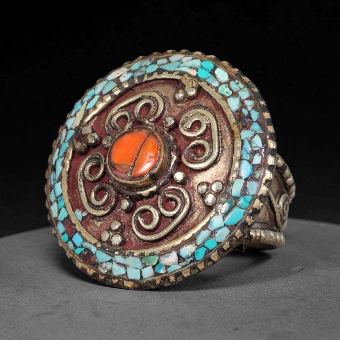 Vintage Tibetan Tribal Silver Plated Gemstone Inlay Ring, US Size 11.5, 94BY: Vintage Tibetan constructed ring with silver plated metal framework. The face features carefully set natural mineral inlays surrounded by detailed traditional metal ornamentation and textured border d