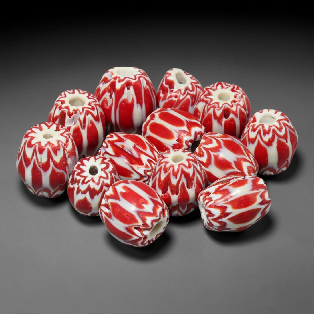 Vintage Chevron Glass Trade Bead Parcel Lot, 14EG: Vintage chevron glass bead collection, well-preserved with characteristic aged glass surface texture. Largest bead measures 13x12mm, suitable for jewellery assembly, collection and antique bead tradin