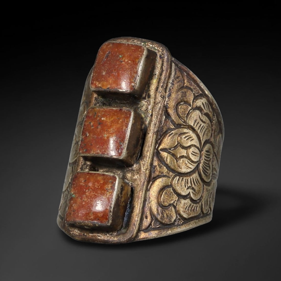 Vintage Tibetan Tribal Silver Plated Gemstone Inlay Ring, US Size 9.5, 96BY: Vintage Tibetan constructed ring with silver plated metal framework. The face features carefully set natural mineral inlays surrounded by detailed traditional metal ornamentation and textured border d