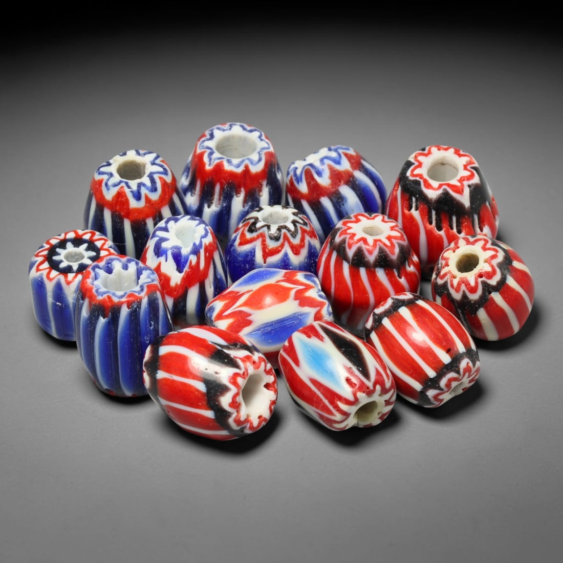 Vintage Chevron Glass Trade Bead Parcel Lot, 62EH: Vintage chevron glass bead collection, well-preserved with characteristic aged glass surface texture. Largest bead measures 14x12mm, suitable for jewellery assembly, collection and antique bead tradin