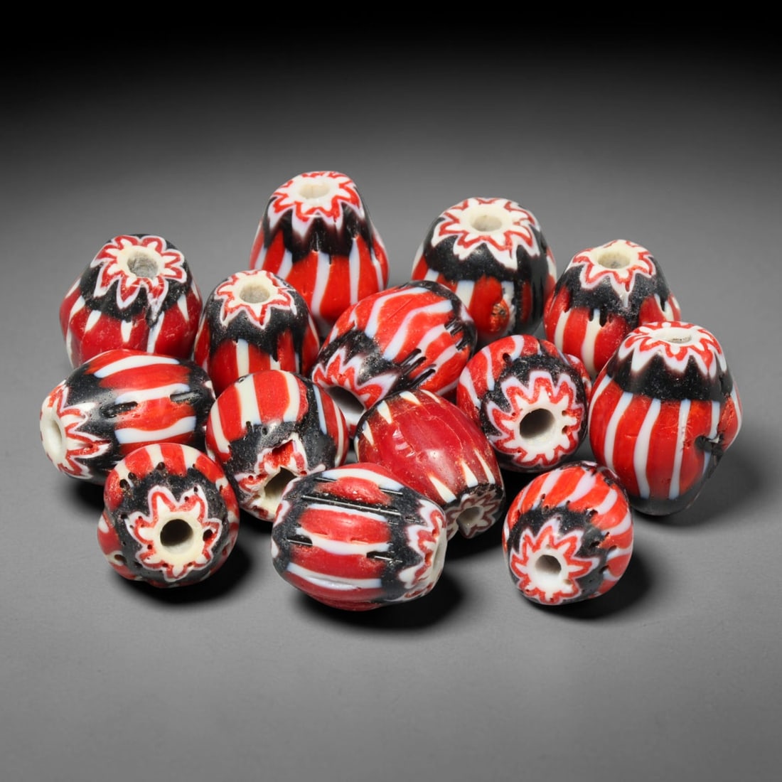 Vintage Chevron Glass Trade Bead Parcel Lot, 46EH: Vintage chevron glass bead collection, well-preserved with characteristic aged glass surface texture. Largest bead measures 14x11mm, suitable for jewellery assembly, collection and antique bead tradin