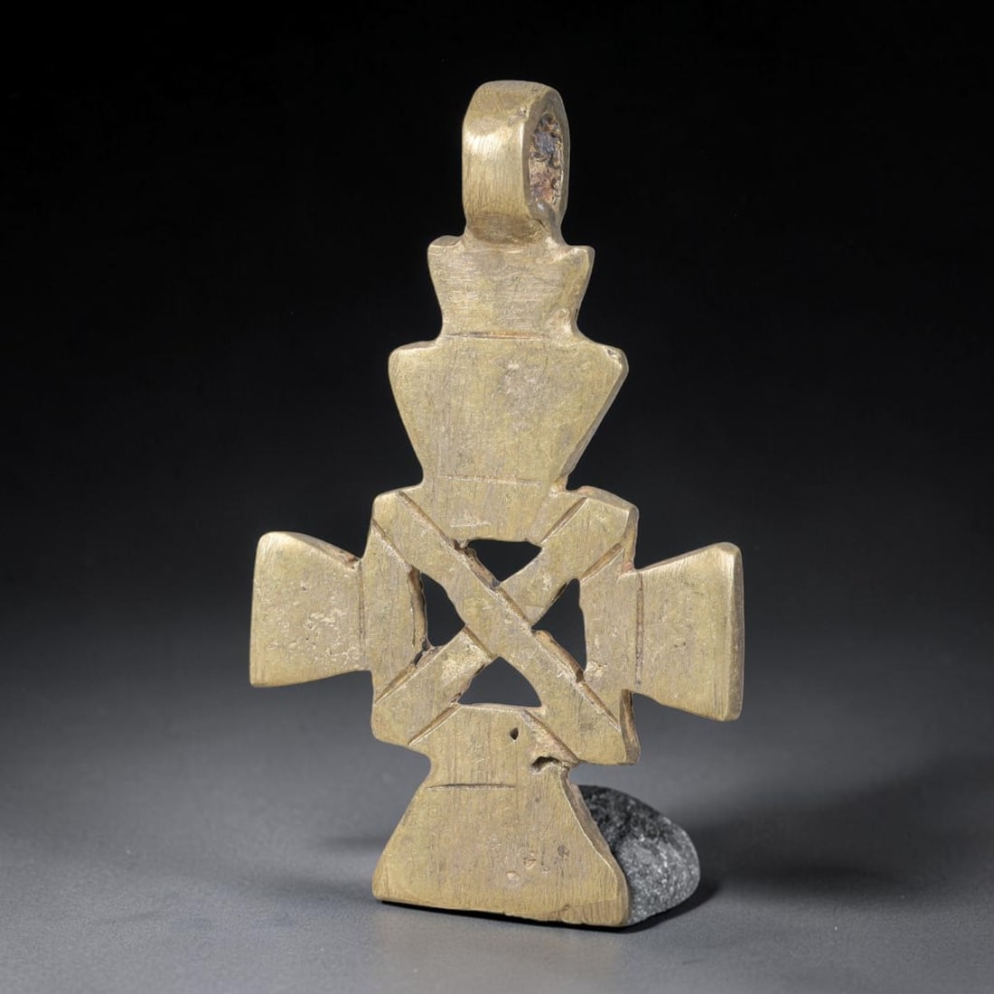 Vintage Ethiopian Copper Alloy Cross Pendant, 17EJ: Crafted from copper alloy, this traditional Ethiopian cross pendant features integrated suspension loop for wear. Shows authentic surface patina consistent with vintage origin. Dimensions: 4x2.5cm. So