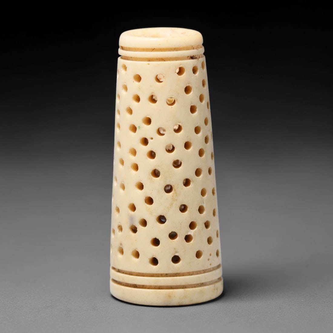 Antique Sino-Siberian Steppe Nomadic Craft Stag Antler Carved Cylinder Bead (Post 1850s), 81FV: Single bead carved from natural stag antler, originating from Sino-Siberian Steppe Nomadic craft traditions, post 1850s. Measuring 5x2cm, the piece features detailed surface carving and carries warm n