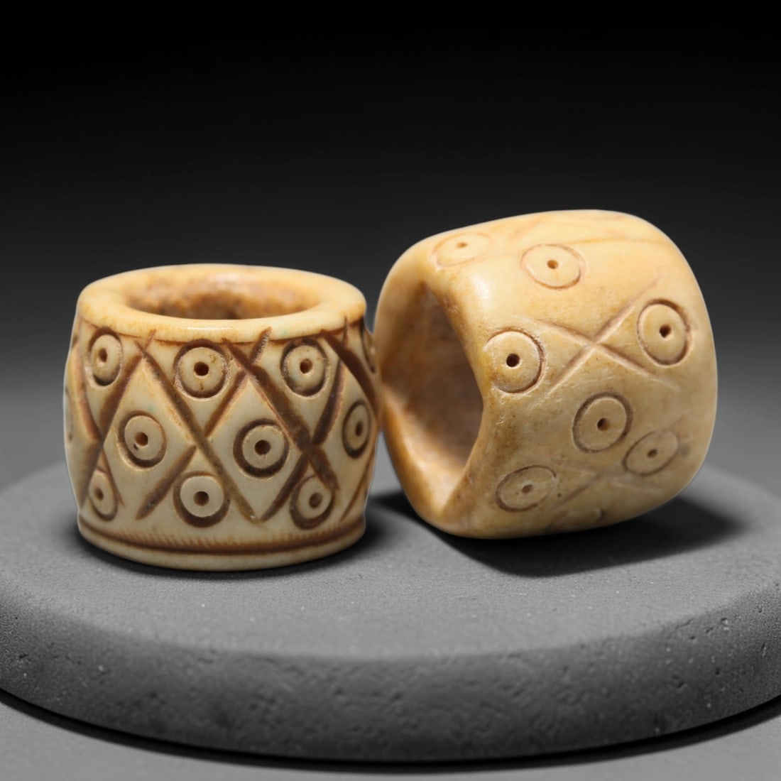 Antique Sino-Siberian Steppe Nomadic Craft Stag Antler Carved Bead Pair (Post 1850s), 22FV: Pair of beads skillfully carved from natural stag antler, originating from Sino-Siberian Steppe Nomadic craft traditions, produced post 1850s. The antler material holds attractive natural aged patina,