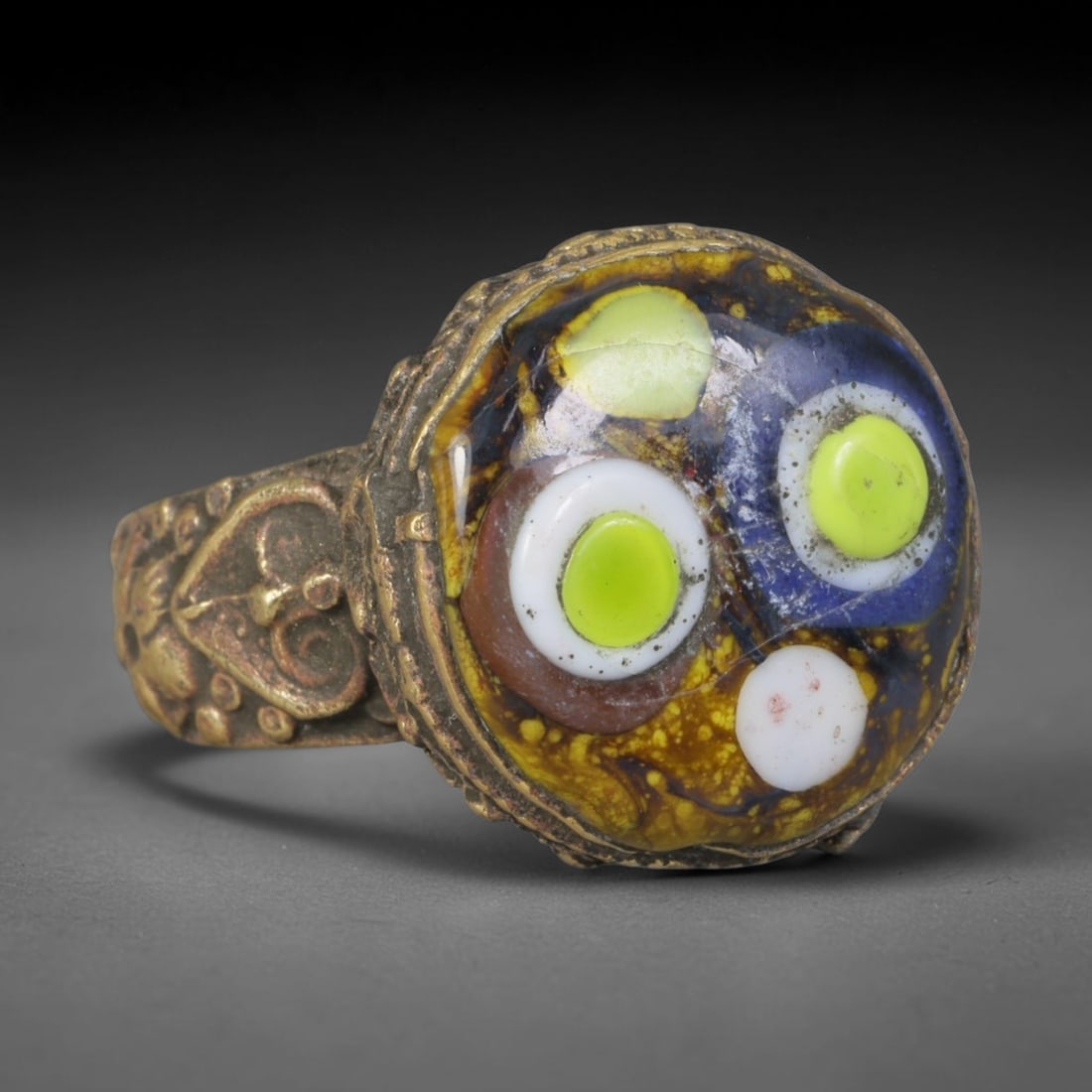 Antique Islamic Millefiori Evil Eye Glass Cabochon Set Vintage Signet Ring (1700-1900 CE), 14AM: The primary collectible value resides within the inset antique millefiori evil-eye glass cabochon, authentic genuine antique glass (distinguished from earlier ancient glass and modern vintage glass) c