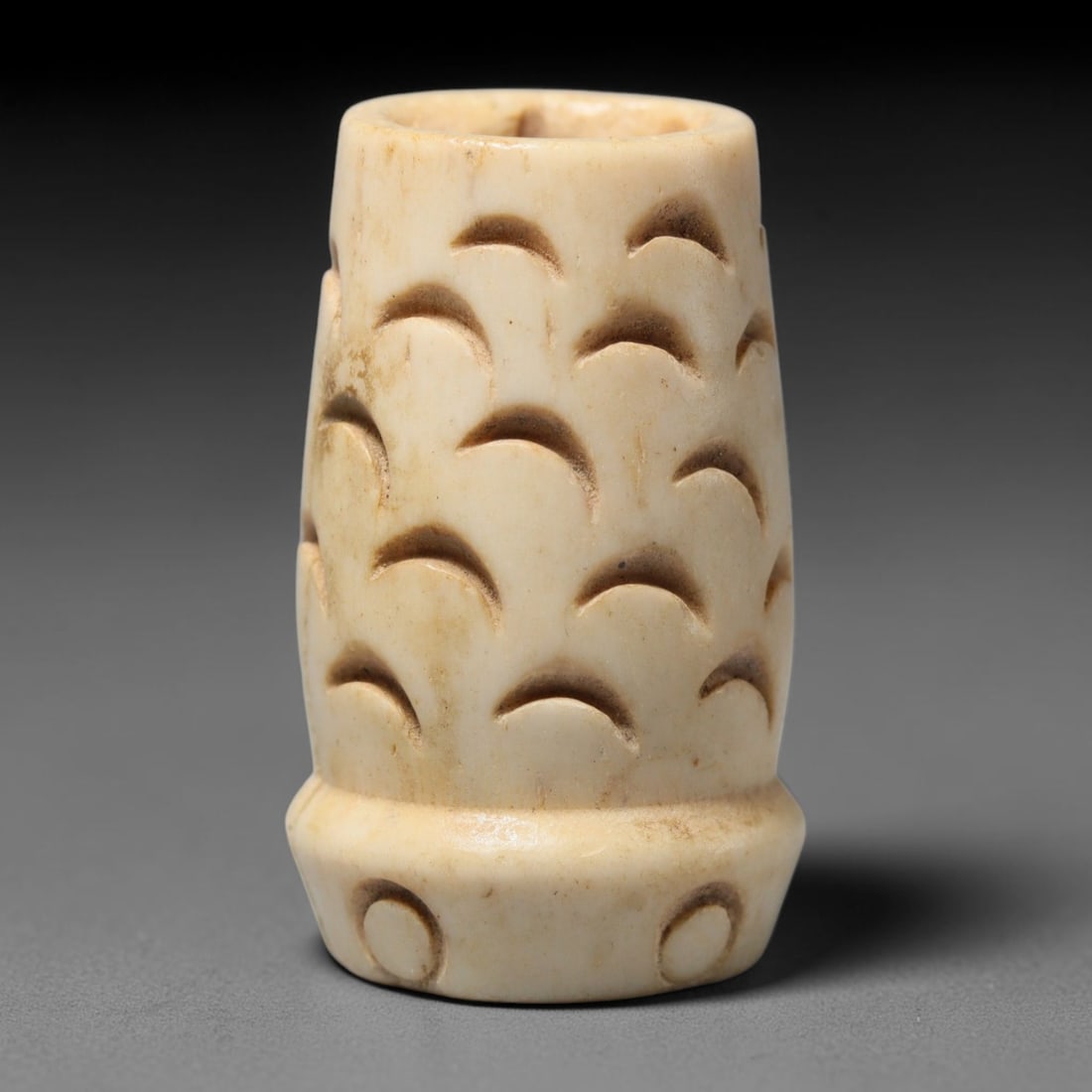 Antique Sino-Siberian Steppe Nomadic Craft Stag Antler Carved Cylinder Bead (Post 1850s), 76FV: Single bead carved from natural stag antler, originating from Sino-Siberian Steppe Nomadic craft traditions, post 1850s. Measuring 3x2cm, the piece features detailed surface carving and carries warm n