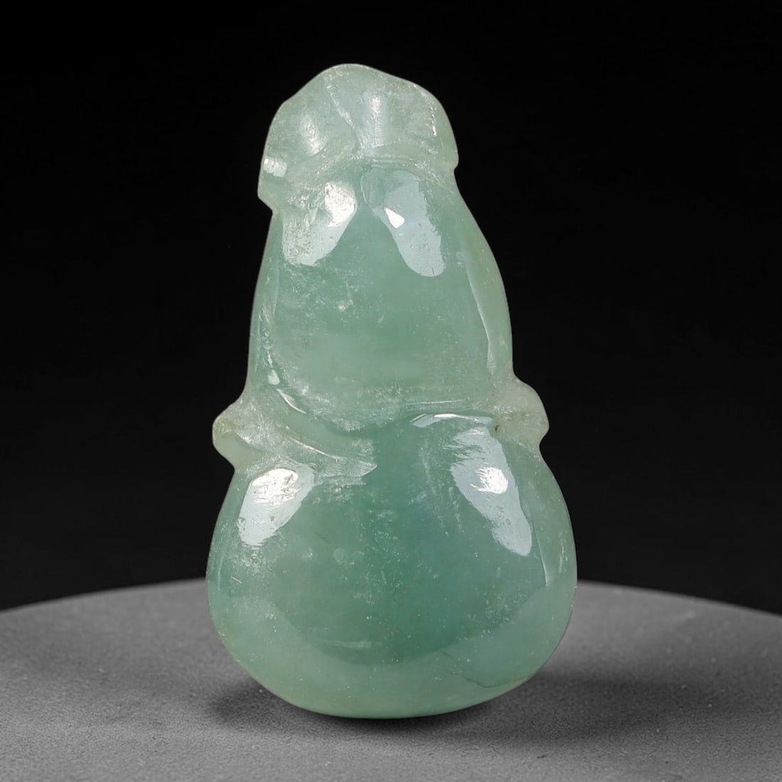 Natural Burmese Type A Jadeite Jade Hand Carved Pendant, 36BS: Artisan hand-carved untreated Burmese Type A jadeite jade pendant measuring 26x15 mm. Carefully sculpted with detailed relief craftsmanship and finished with a smooth glossy polish. Authentic Type A j