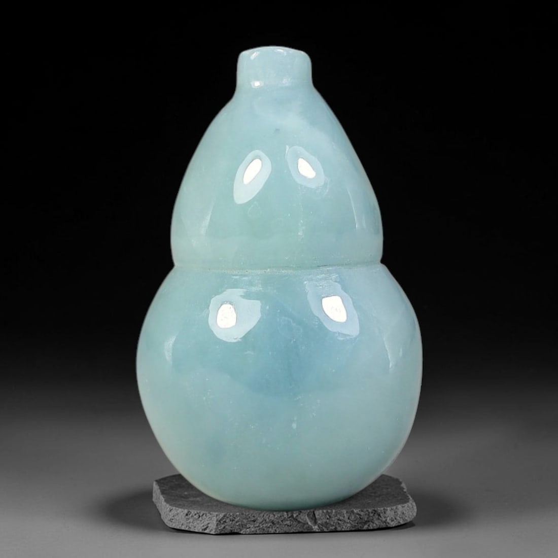 Natural Burmese Type A Jadeite Jade Hand Carved Pendant, 18BS: Artisan hand-carved untreated Burmese Type A jadeite jade pendant measuring 25x15 mm. Carefully sculpted with detailed relief craftsmanship and finished with a smooth glossy polish. Authentic Type A j