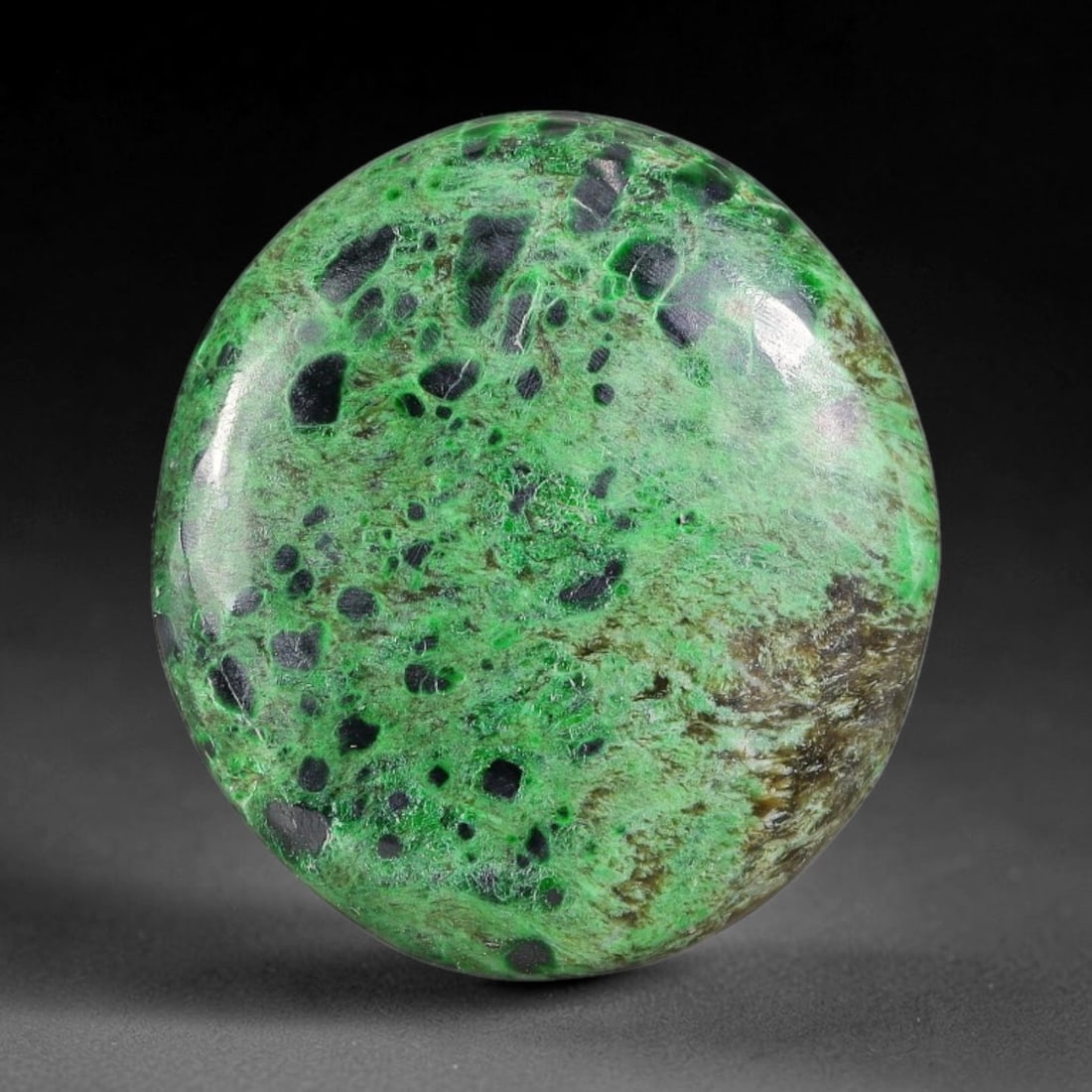 13.86ct Natural Burmese Type A Jadeite Jade Cabochon, 43FP: This single loose natural Burmese Type A jadeite jade cabochon, fully untreated with no dyeing, bleaching or resin impregnation, this genuine Type A jade retains its all-natural crystalline structure 