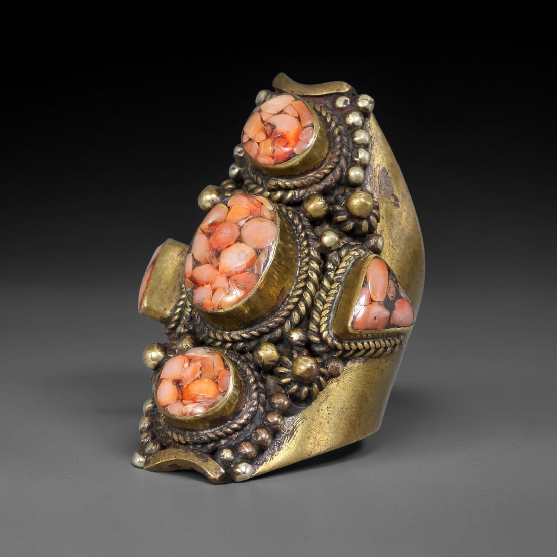 Vintage Tibetan Tribal Silver Plated Gemstone Inlay Ring, US Size 12, 10BZ: Vintage Tibetan constructed ring with silver plated metal framework. The face features carefully set natural mineral inlays surrounded by detailed traditional metal ornamentation and textured border d