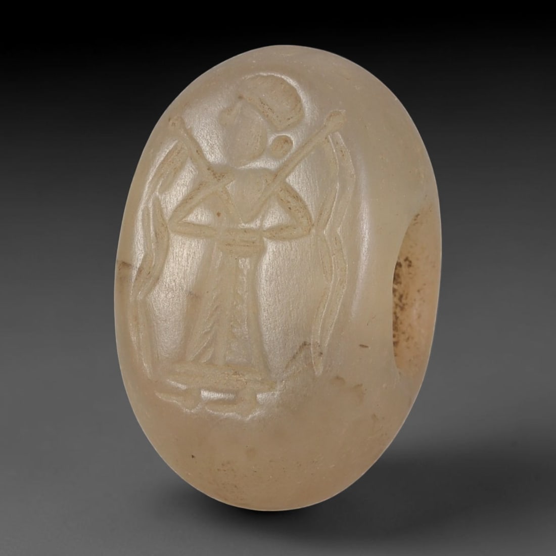 Ancient Sasanian Chalcedony Hemispherical Stamp Seal, 29AP: Authentic antique hemispherical stamp seal carved from natural unmodified chalcedony, dimensions 1.5cm x 1.2cm. This classic Sasanian-era domed stamp seal features the characteristic compact oval hemi