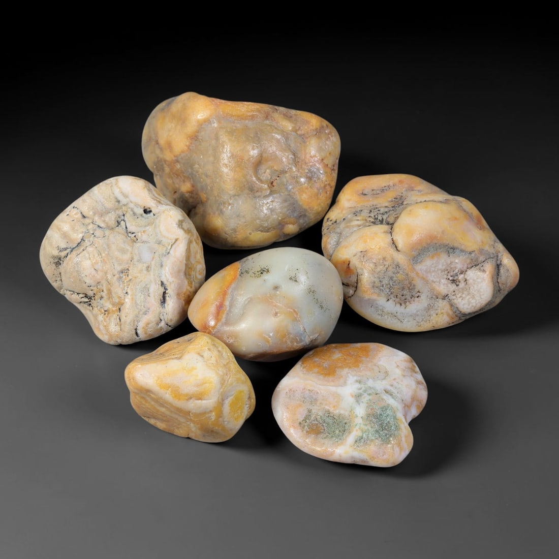 1420ct Natural Mongolian Gobi Desert Agate Pebble Stone Parcel Lot, 15BC (1 of 1)