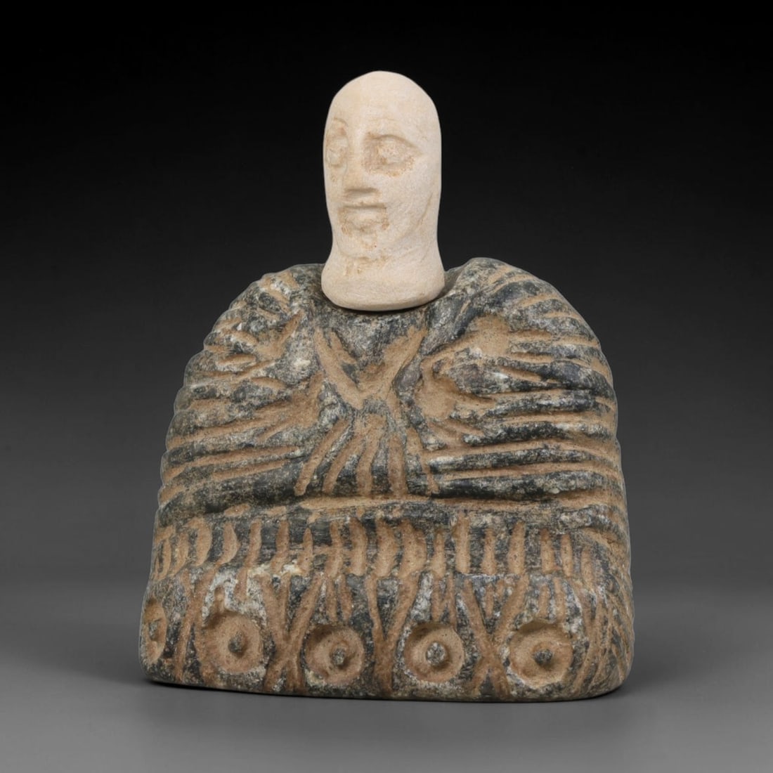 Ancient Greco-Bactrian Stone Idol (250 BCE-200 CE), 64AK: This antique stone idol originates from the Greco-Bactrian Cultures of Central Asia, representing a characteristic sculptural tradition blending Iranian and Hellenistic artistic influences for devotio