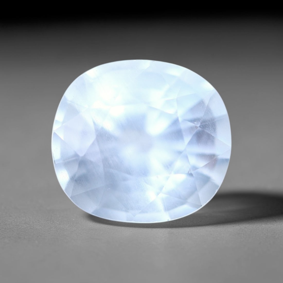 3.90 Ct Aquamarine Gemstones - 10x9x7mm , 967C: No Reserve Gems Auction Subject: Natural Aquamarine Treatment: Unheated Type: Faceted, Polished