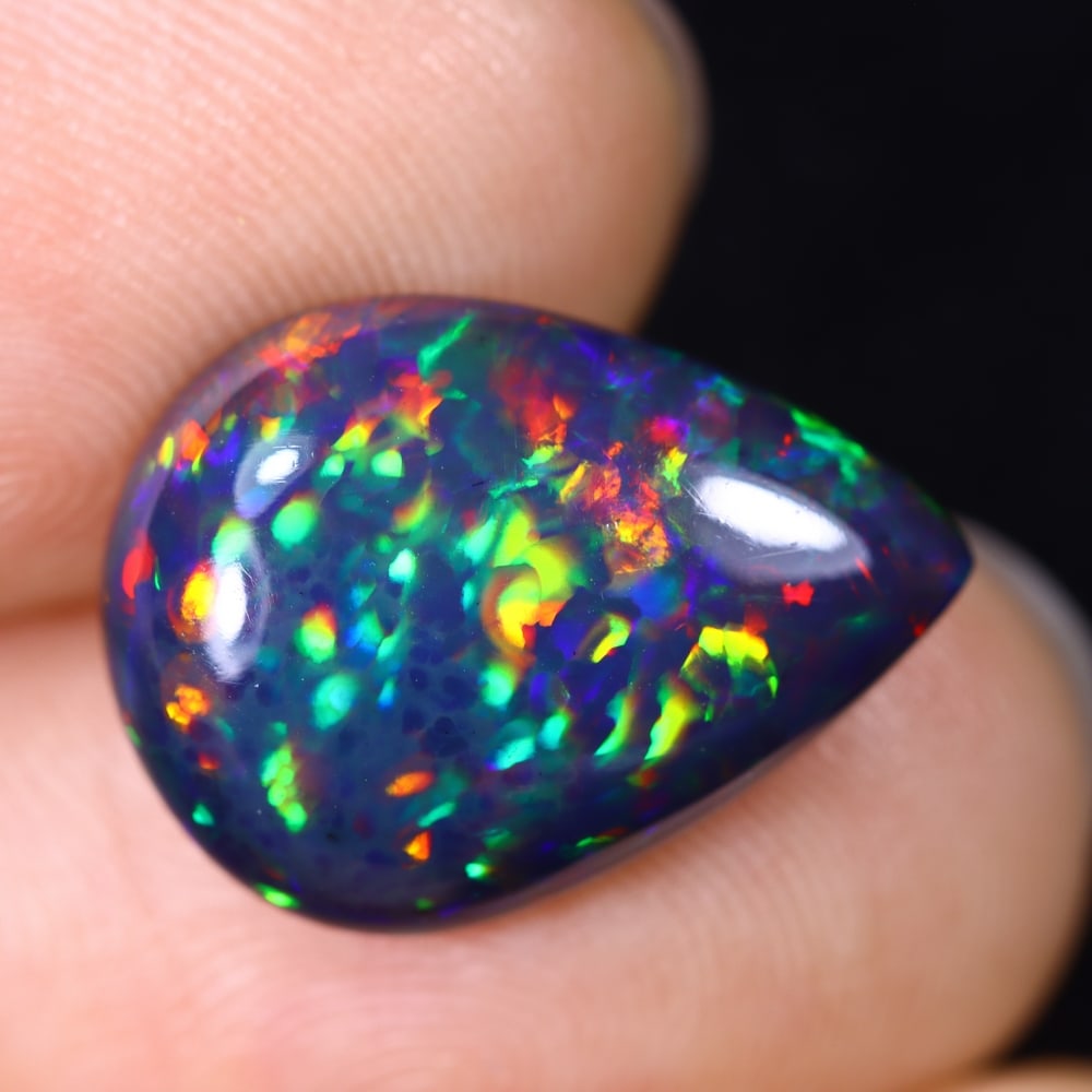 4.63Ct Natural Ethiopian Black Opal - 16.2x12.0x5.6 mm , 582C (1 of 6)