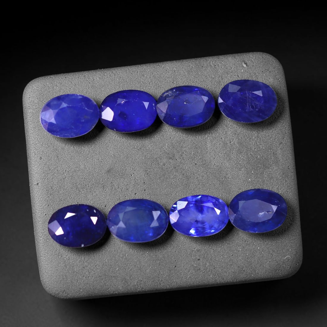 7.99 Ct Blue Sapphire Lot - 7x5x3mm , 989C: No Reserve Gems Auction Subject: Natural Sapphire Treatment: Heated Type: Faceted, Polished