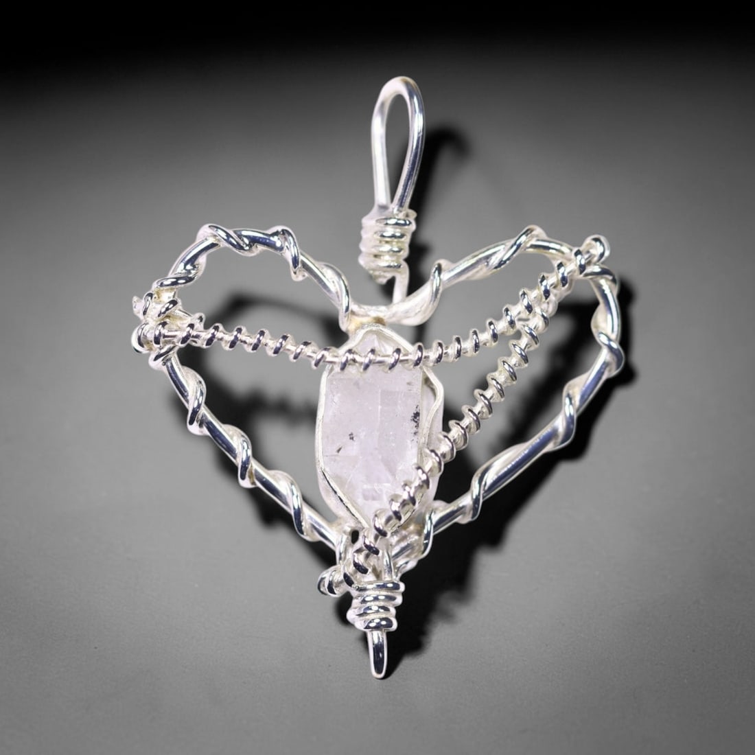 *5.70g Crystal Rock Wire Wrap Pendant - 925 Silver , 237E: No Reserve Gems Auction Subject: Natural Crystal Rock Pendant Type: Pendant