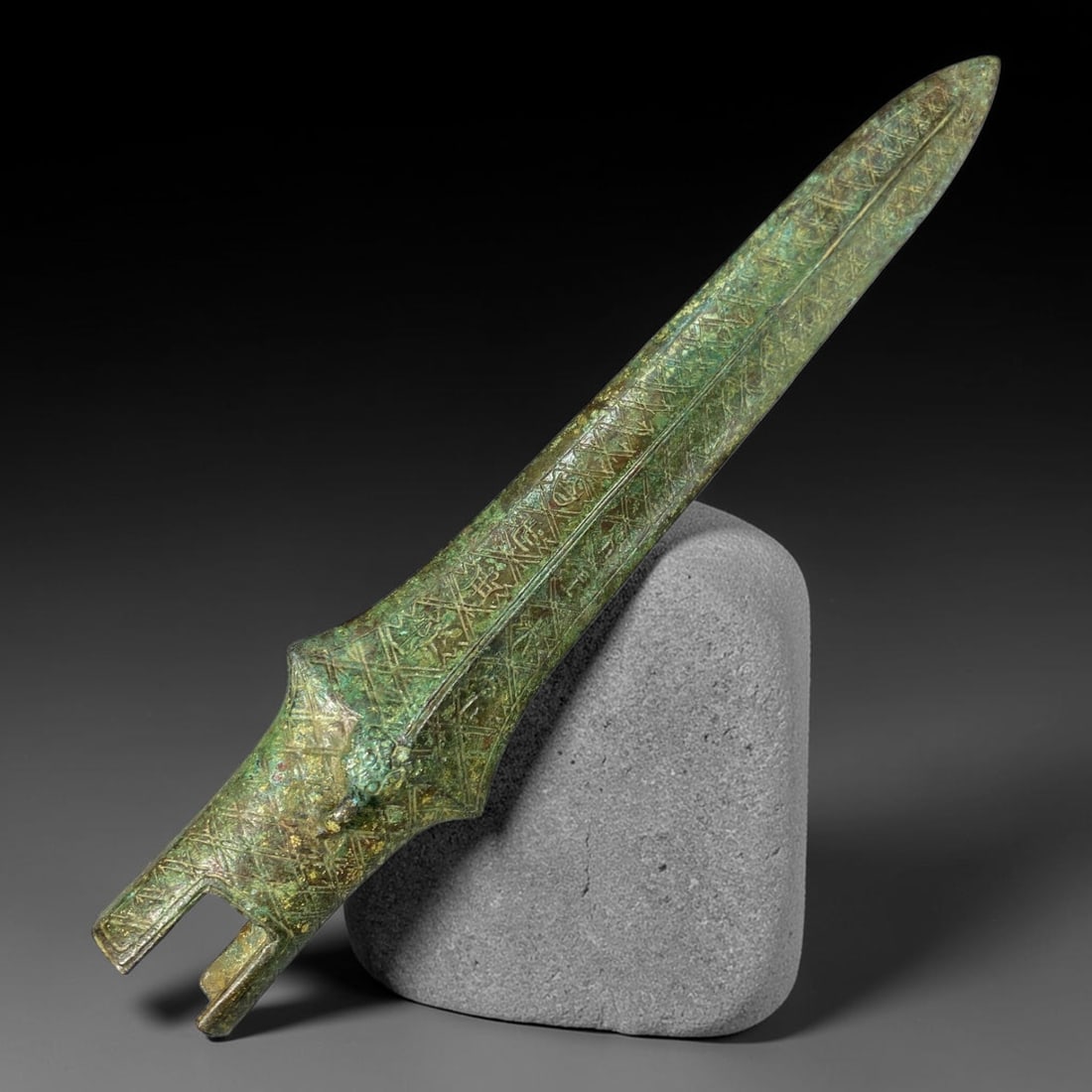 A Chinese Archaic-Style Bronze Spearhead Weapon, 100AD (1 of 4)