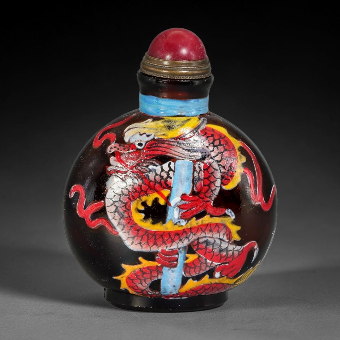 A Chinese Dark Glass Enamel Dragon Snuff Bottle, 90AL (1 of 3)