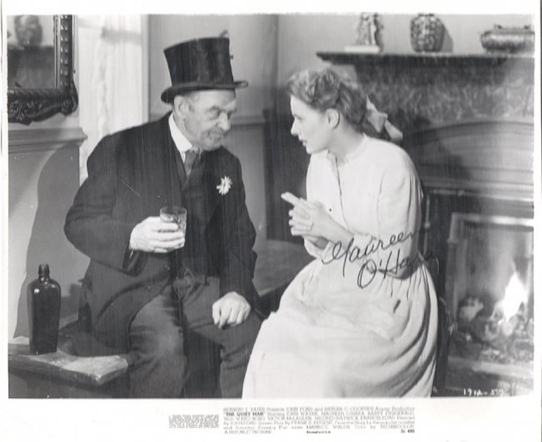 MAUREEN O'HARA - 8 X 10 SIGNED PHOTO W/ COA: MAUREEN O'HARA - 8 X 10 SIGNED PHOTO W/ COA FROM TODD MUELLER.Todd Mueller began collecting autographs in 1978 and now the owner of Todd Mueller Autographs. Todd Mueller has been in the Autograph indu