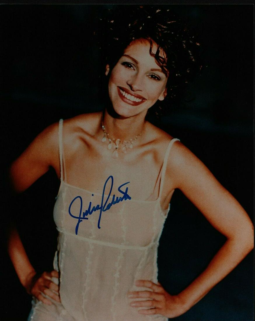 Julia Roberts - 8 x 10 Signed Photograph w/COA: Julia Roberts - 8 x 10 Signed Photograph w/COA. A signed sexy photograph of Julia Roberts. Signed by her. Comes with COA