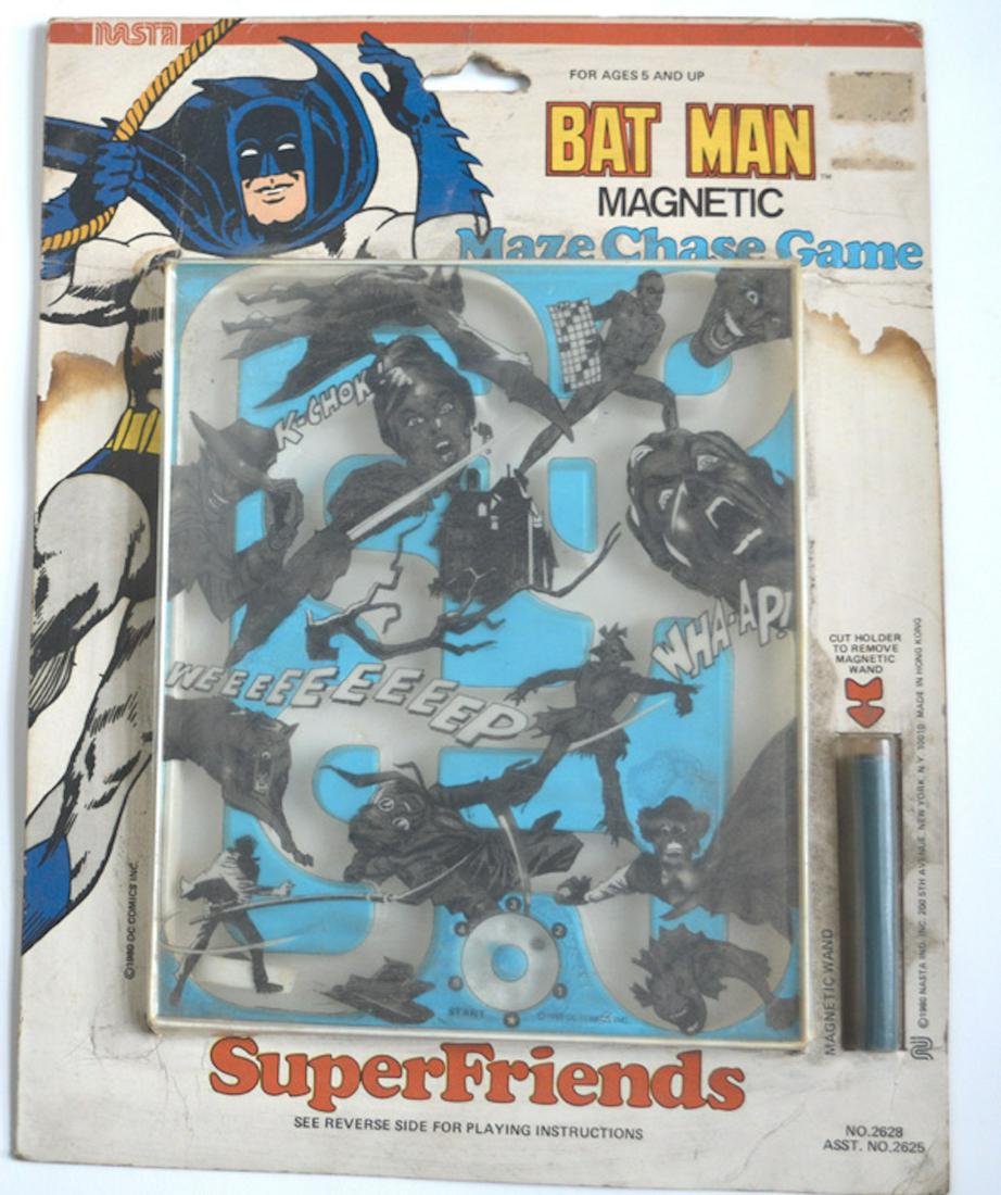 VINTAGE BATMAN MAGNETIC MAZE CHASE GAME: VINTAGE BATMAN MAGNETIC MAZE CHASE GAME. UNOPENED AND NEVER USED.