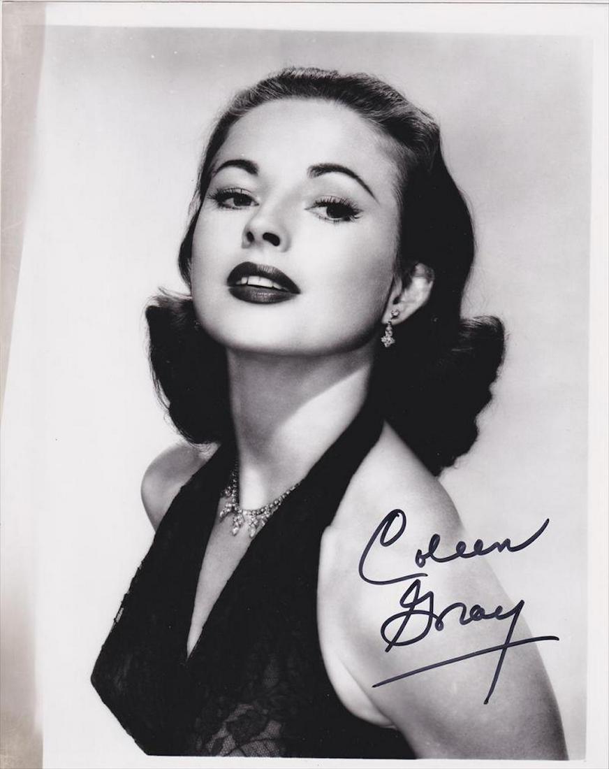 Coleen Gray - 8 x 10 Signed Photograph w/COA: Coleen Gray - 8 x 10 Signed Photograph w/COA. A black and white photograph signed in black felt tip ink by Coleen Gray. Staining along the left edge, but otherwise in fine condition.
