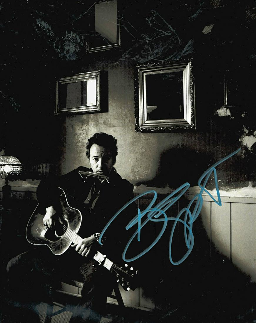 Bruce Springsteen - 8 x 10 Signed Photograph w/COA: Bruce Springsteen - 8 x 10 Signed Photograph w/COA. A signed photograph of Bruce Springsteen. Signed by him. Comes with COA. Excellent Condition