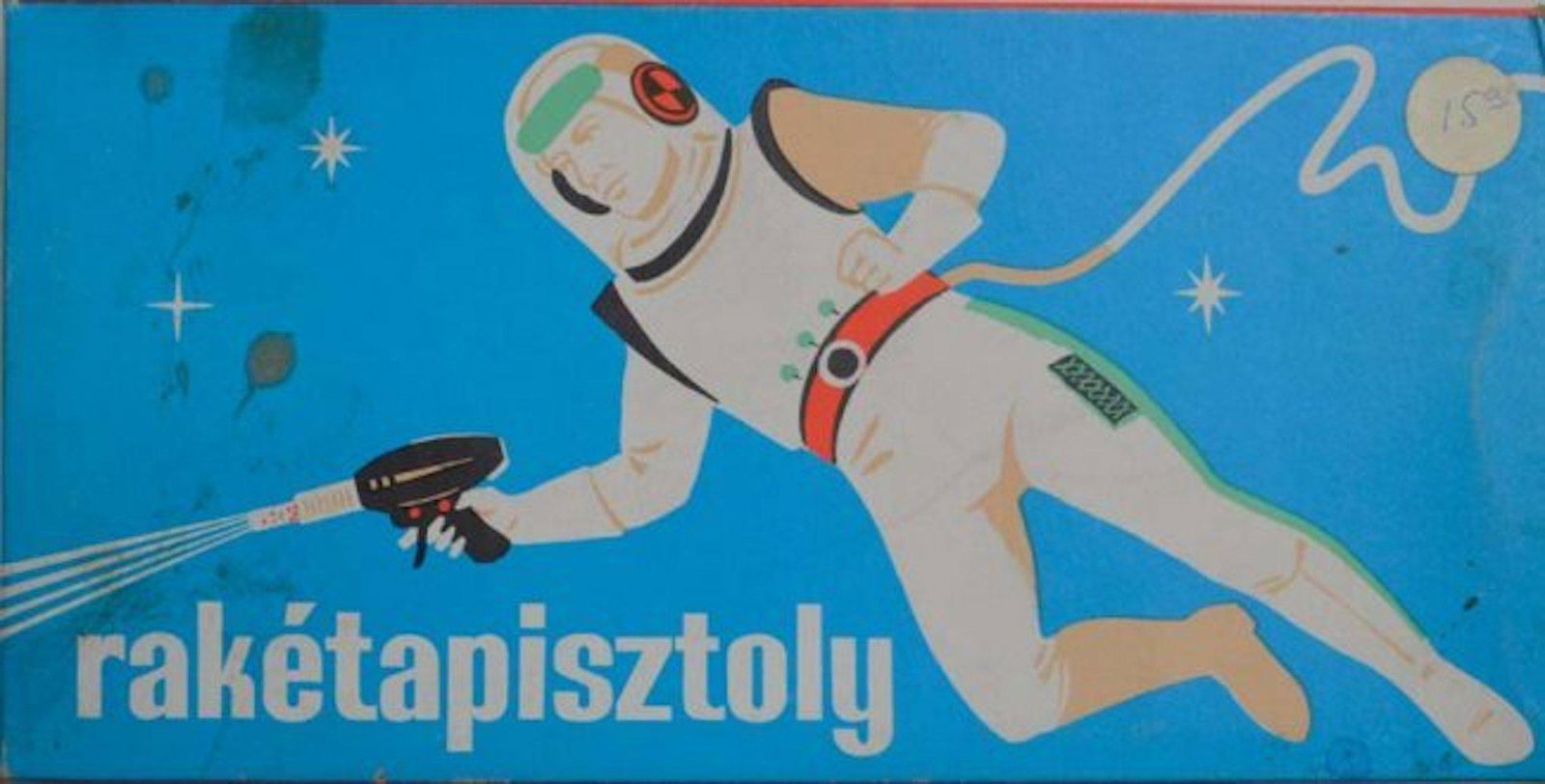 HUNGARIAN "RAKETAPISZTOLY" TOY PISTOL: HUNGARIAN "RAKETAPISZTOLY" TOY PISTOL.MAKES FIRING SOUNDS WITH FLASHING LIGHT.COMPLETE AND INTACT