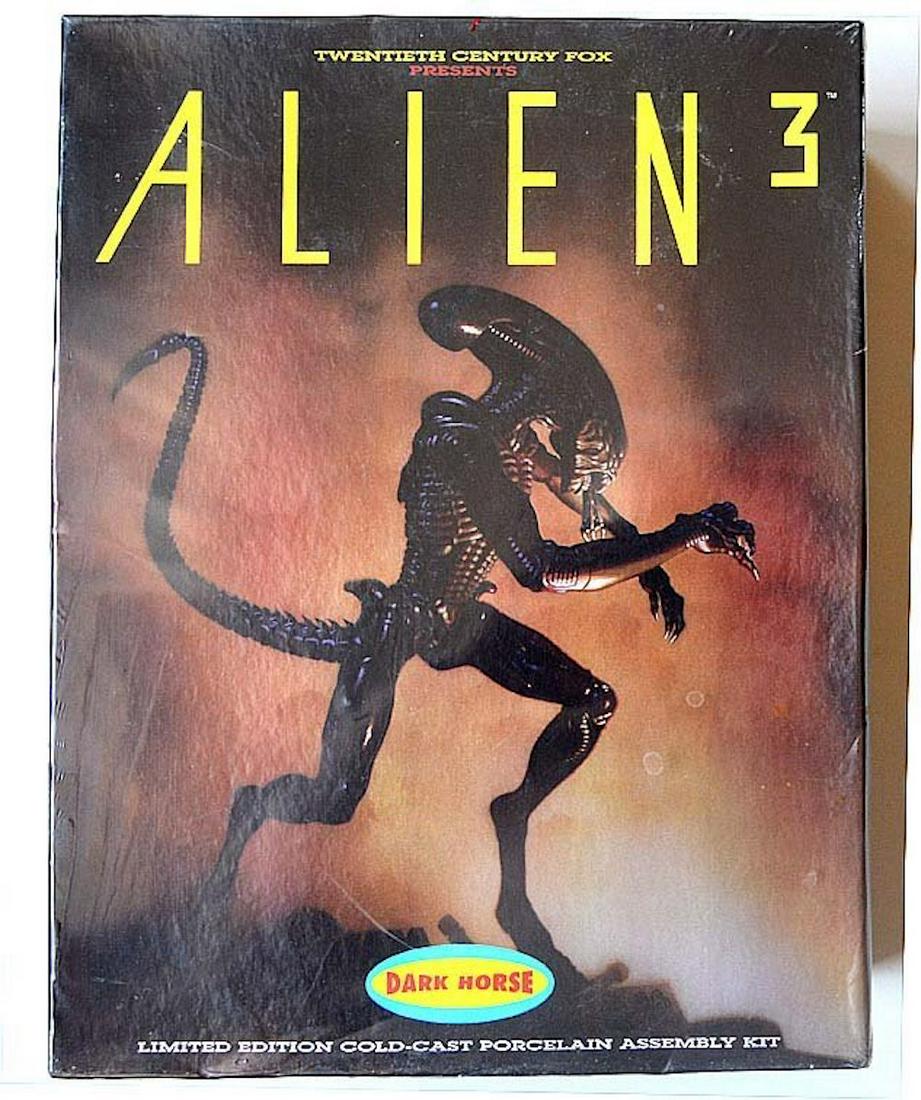 DARK HORSE ALIEN 3 COLD-CAST PORCELAIN ASSEMBLY KIT: DARK HORSE ALIEN 3 COLD-CAST PORCELAIN ASSEMBLY KIT. 1/8 SCALE MODEL. LIMITED EDITION. FACTORY SEALED AND NEVER OPEN.