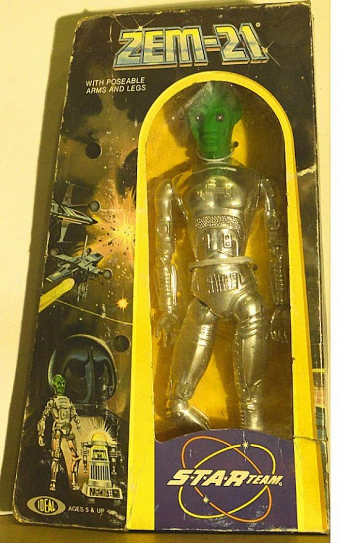 STAR TEAM ZEM-21 ZEROID ACTION ROBOT: STAR TEAM ZEM-21 ZEROID ACTION ROBOT.MEASURES AT 12" TALL.COMPLETE AND INTACT