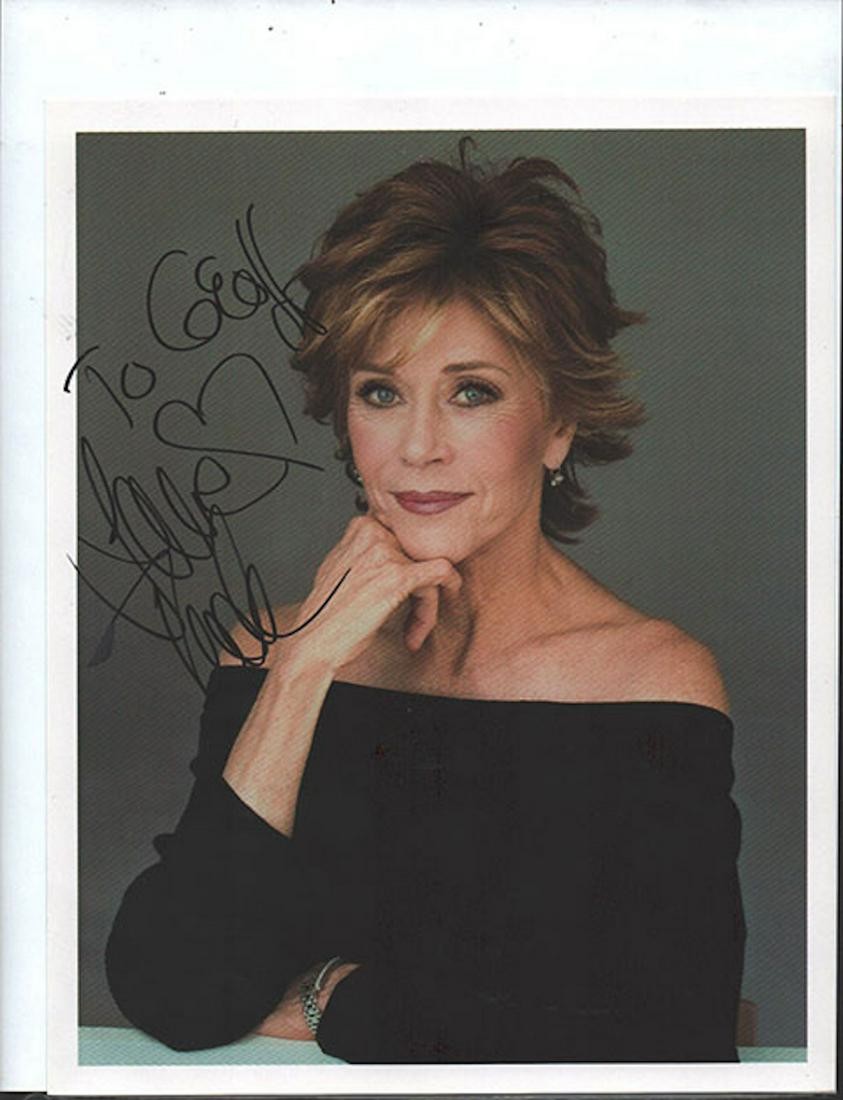 JANE FONDA - 8 X 10 SIGNED PHOTOGRAPH W/COA: JANE FONDA - 8 X 10 SIGNED PHOTOGRAPH W/COA. A COLOR CARDSTOCK PHOTOGRAPH INSCRIBED AND SIGNED BY JANE FONDA. SIGNED IN BLACK FELT TIP INK. COMES WITH COA GUARANTEED BY TODD MUELLER AUTOGRAPHS. VERY G
