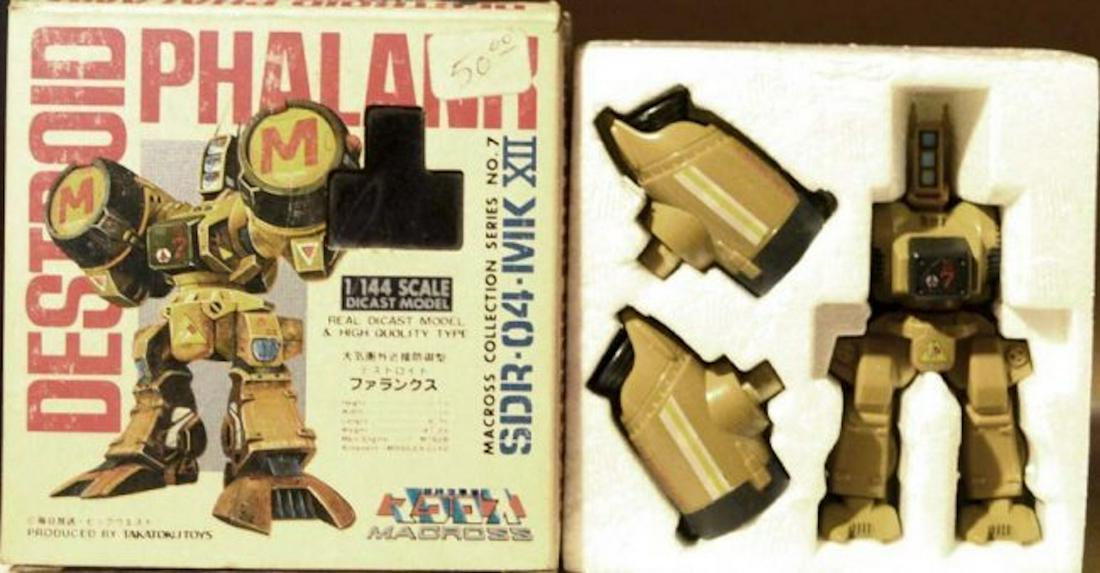 DESTROID PHALANX SDR-04-MK XII MINI DIE CAST ROBOT (CR): TAKATOKU DESTROID PHALANX SDR-04-MK XII MINI DIE CAST ROBOT (CR). FIGURE HAS A 1/144 SCALE. MEASURES AT 4". MACROSS COLLECTION SERIES NO.7 REAL DIE CAST MODEL AND HIGH QUALITY TYPE.MINT IN BOX. COMPLE