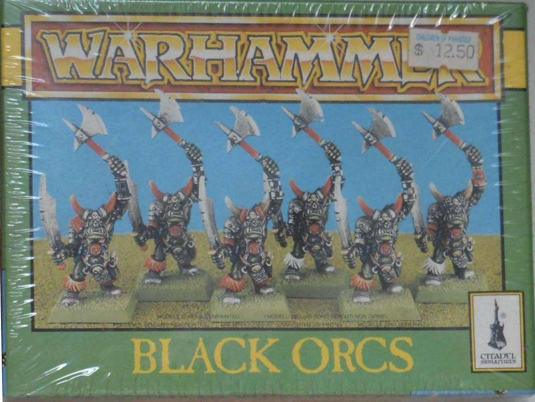 VINTAGE WARHAMMER "BLACK ORCS" GAMES WORKSHOP: VINTAGE WARHAMMER "BLACK ORCS" GAMES WORKSHOP. MINT IN A BOX (38