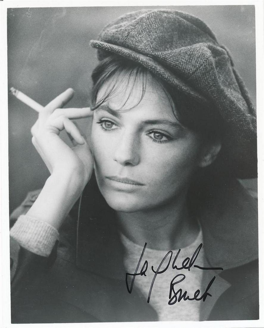 Jacqueline Bisset- 8 x 10 Signed Photograph w/COA: Jacqueline Bisset- 8 x 10 Signed Photograph w/COA. Black and white glossy finish photograph signed in black felt tip ink by Jacueline Bisset. In very good condition