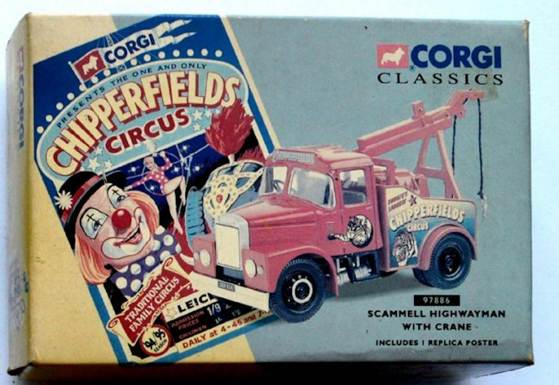 CORGI SCAMMELL HIGHWAY MAN WITH CRANE: CORGI SCAMMELL HIGHWAY MAN WITH CRANE. MEASURES AT 5". COMPLETE AND INTACT. IN MINT CONDITION