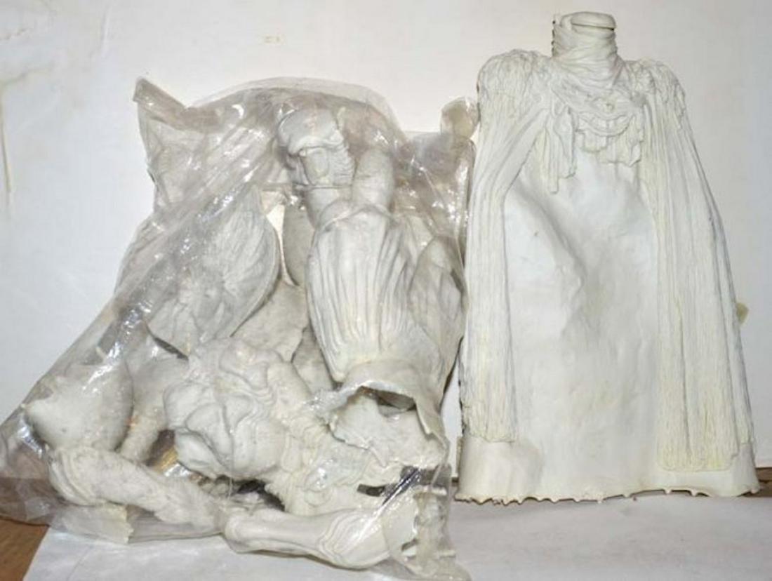 KAIYODO "ZEiRAM" 1/6 SCALE VINYL MODEL KIT: KAIYODO "ZEiRAM" 1/6 SCALE VINYL MODEL KIT.COMES COMPLETE AND INTACT WITH INSTRUCTIONS