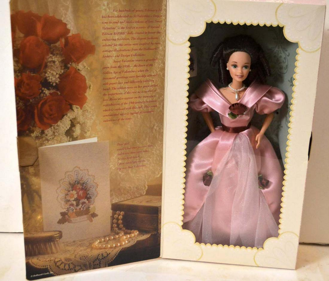 HALLMARK BARBIE "SWEET VALENTINE" DOLL: HALLMARK BARBIE "SWEET VALENTINE" DOLL. PART OF THE "BE MY VALENTINE COLLECTOR SERIES (50)