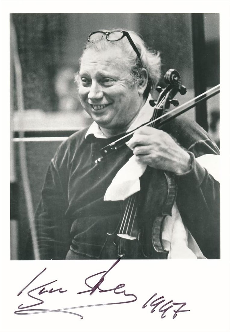Isaac Stern - 5 x 7 Signed photograph: Isaac Stern - 5 x 7 Signed photograph. A signed 5 x 7 satin finish photograph of Isaac Stern signed by Isaac Stern. Comes with COA from Todd Mueller Autographs