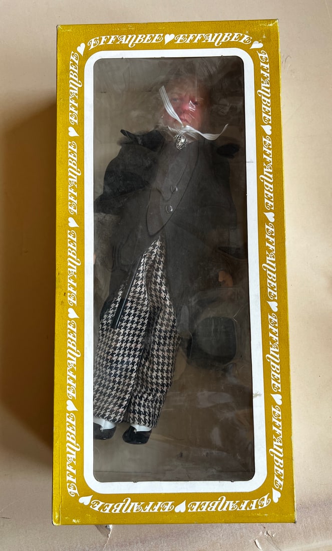 Effanbee WC Fields Doll (Legend Series): Effanbee WC Fields Doll (Legend Series). Complete and intact. New and unused