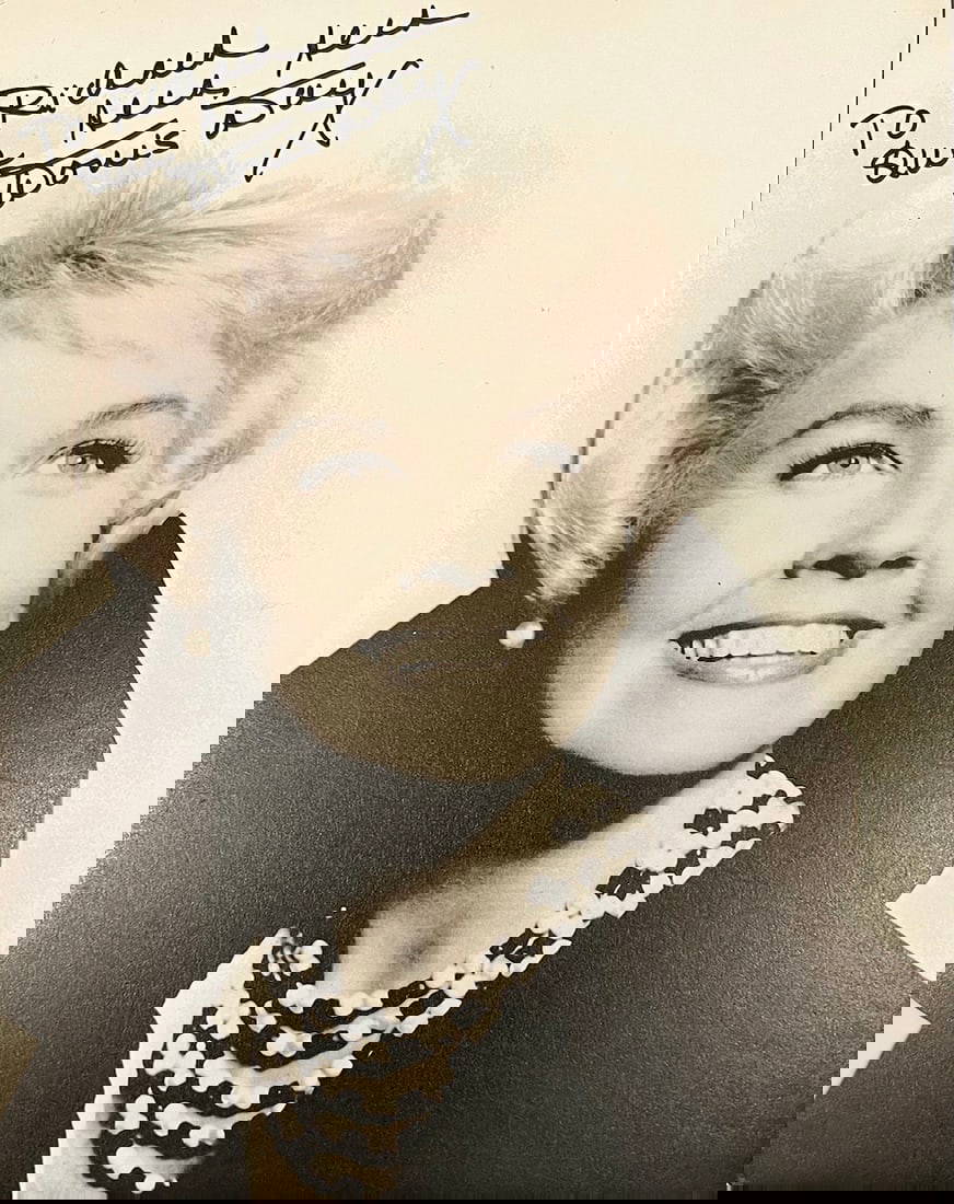 Doris Day 8.25 X 11 Signed Matted Photo W/coa Auction