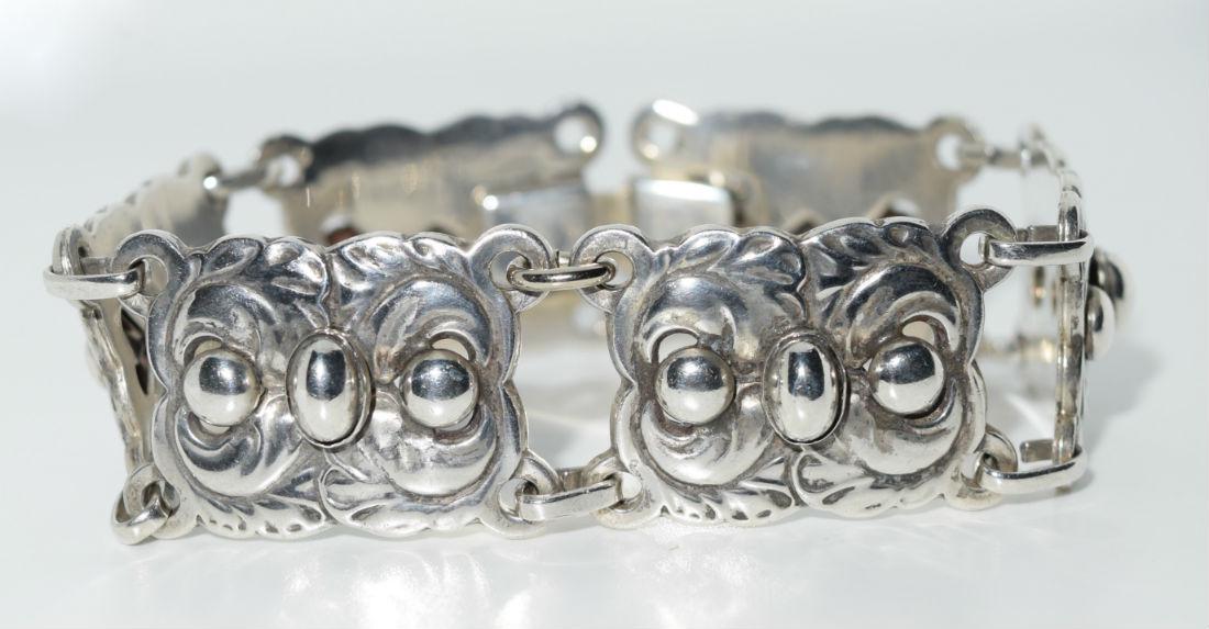 Vtg Sterling Silver Link Bracelet (1 of 4)