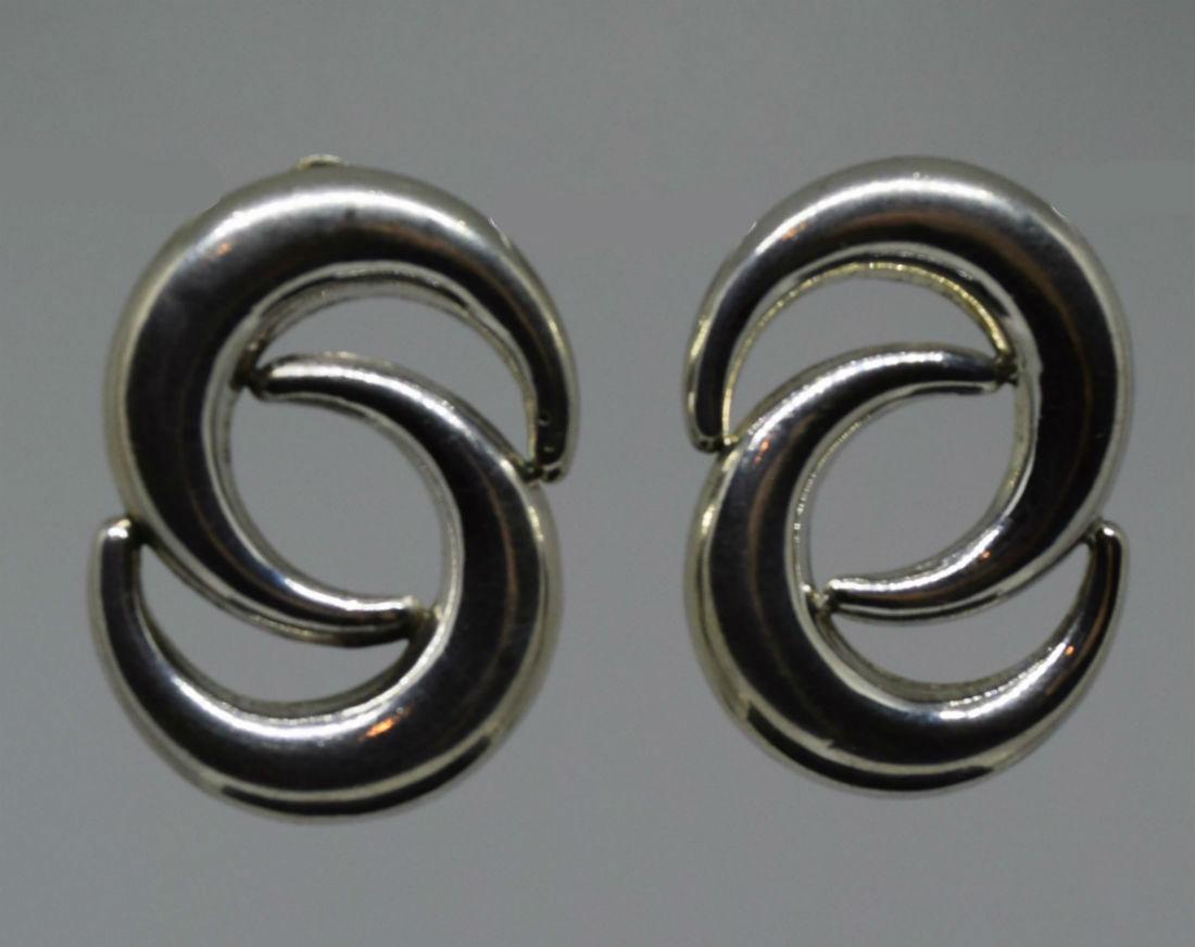 Sterling Silver Circle Earrings (1 of 2)